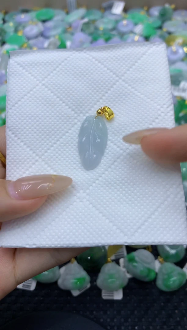 颈饰未镶嵌翡翠天然缅甸翡翠A货