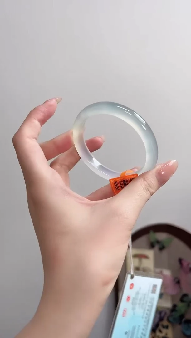 玛瑙/玉髓手镯未镶嵌56-57圈口