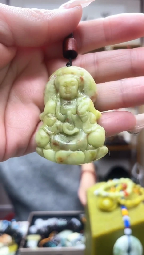 未镶嵌岫玉吊坠·