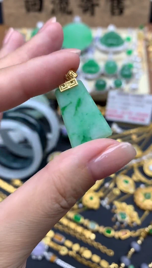 【闪购商品】翡翠颈饰18K金镶嵌7-中国好珍宝