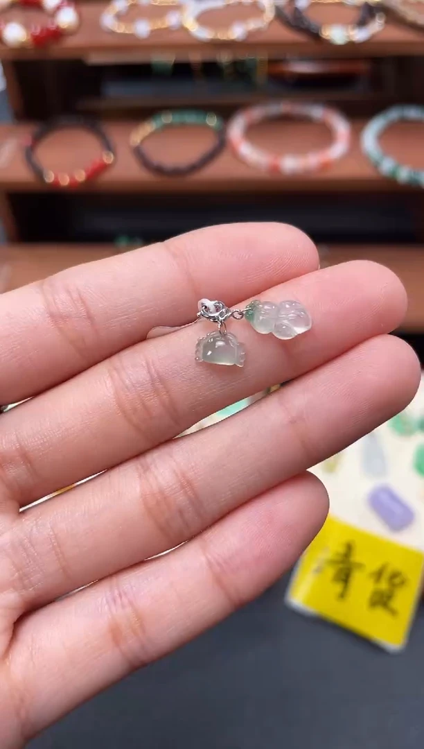 【闪购商品】翡翠吊坠(不含链)18K金镶嵌2个  JK162