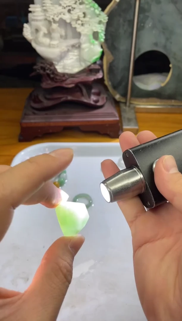 未镶嵌挂件翡翠 天然缅甸翡翠A货