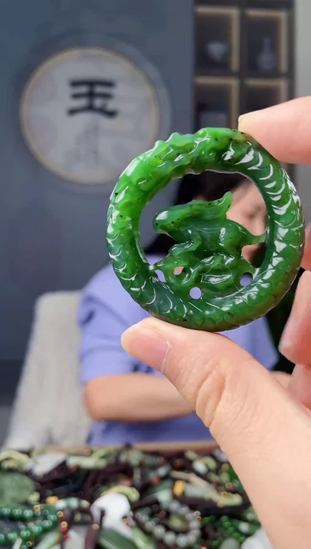 颈饰未镶嵌和田玉拍一发一，多样性发货