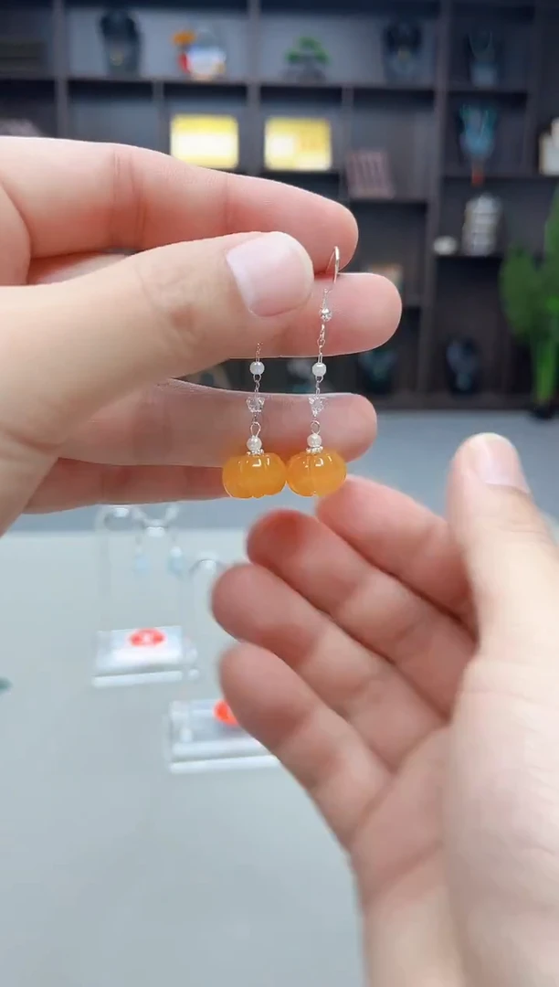 未镶嵌耳饰玛瑙/玉髓W06