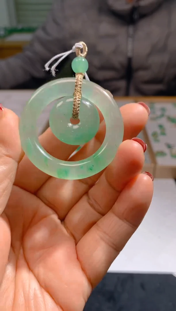 【闪购商品】石英质玉颈饰未镶嵌天然A货非洲翠