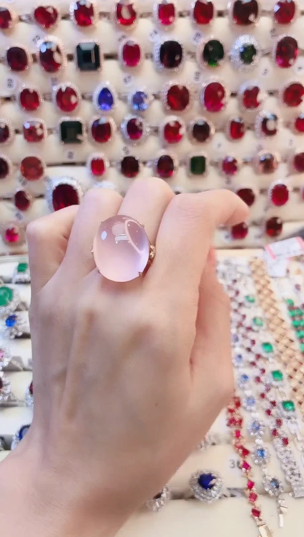 18K金镶嵌戒指芙蓉石1