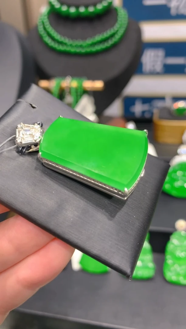 颈饰银S925镶嵌翡翠21一季