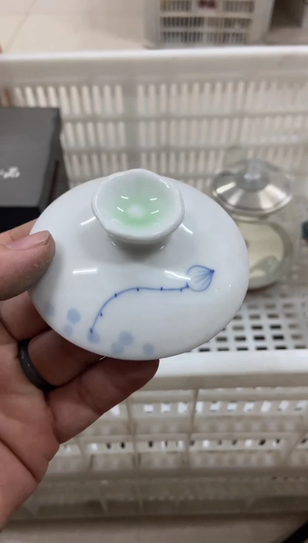 杯无运费险有瑕疵的摄影的产品有使用过的痕迹有点脏介意勿拍