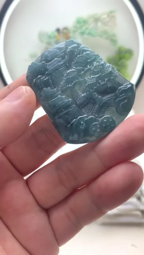 颈饰未镶嵌翡翠山水牌