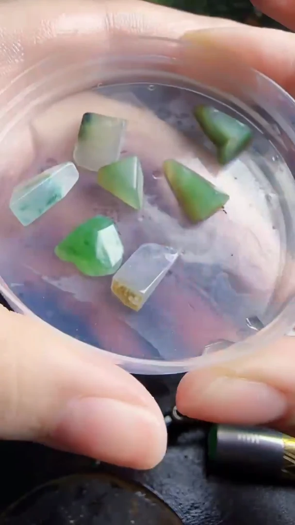 未镶嵌挂件翡翠天然翡翠101