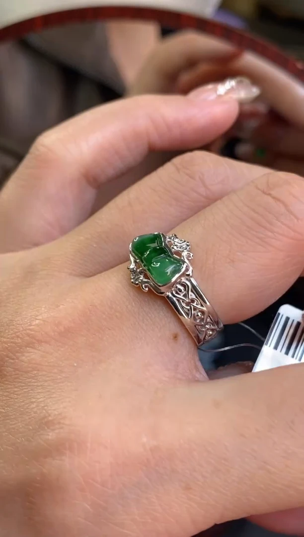 颈饰银S925镶嵌翡翠净货17691