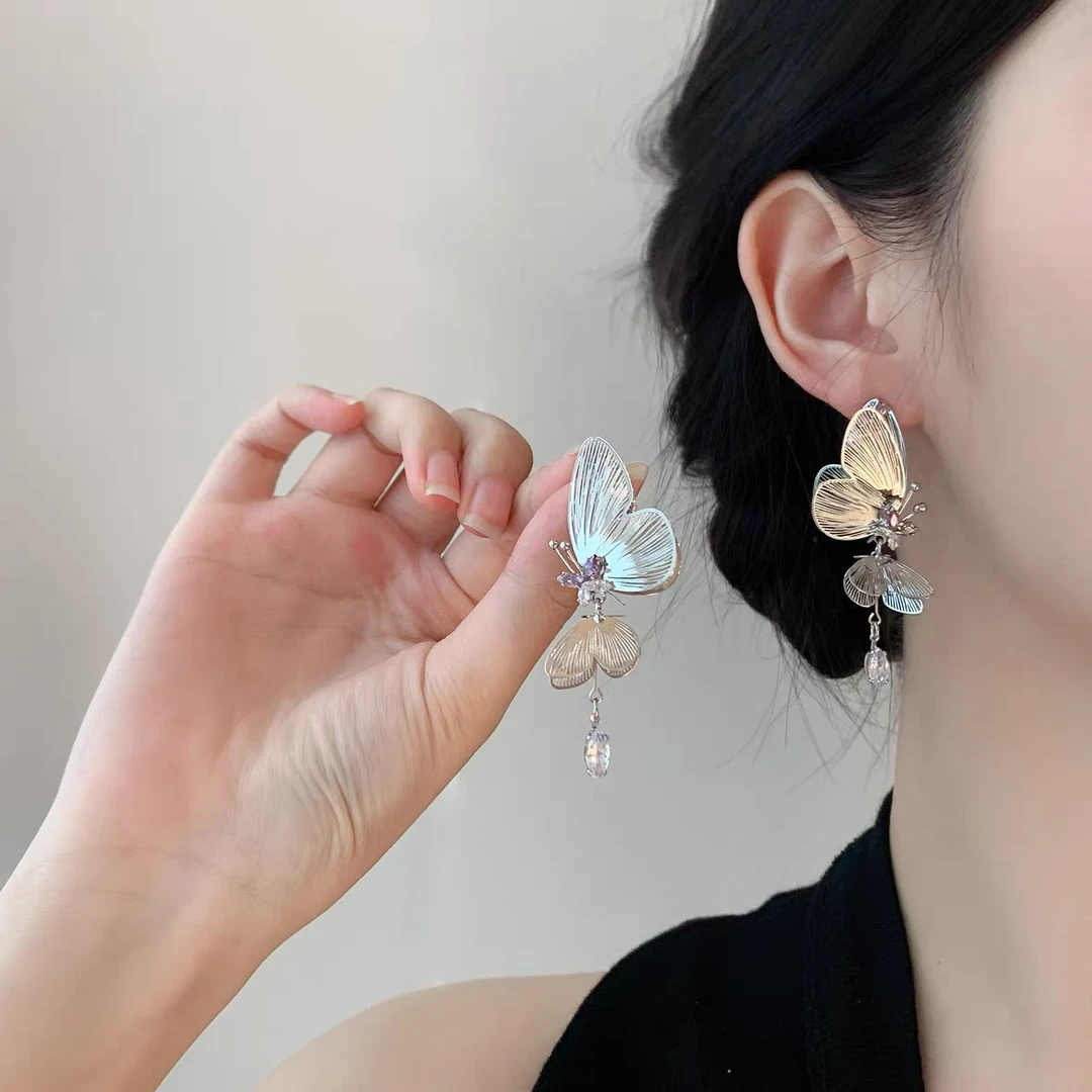 铜合金耳饰 紫色闪锆立体镂空蝴蝶蚊香盘无耳洞耳夹时尚仙气耳饰