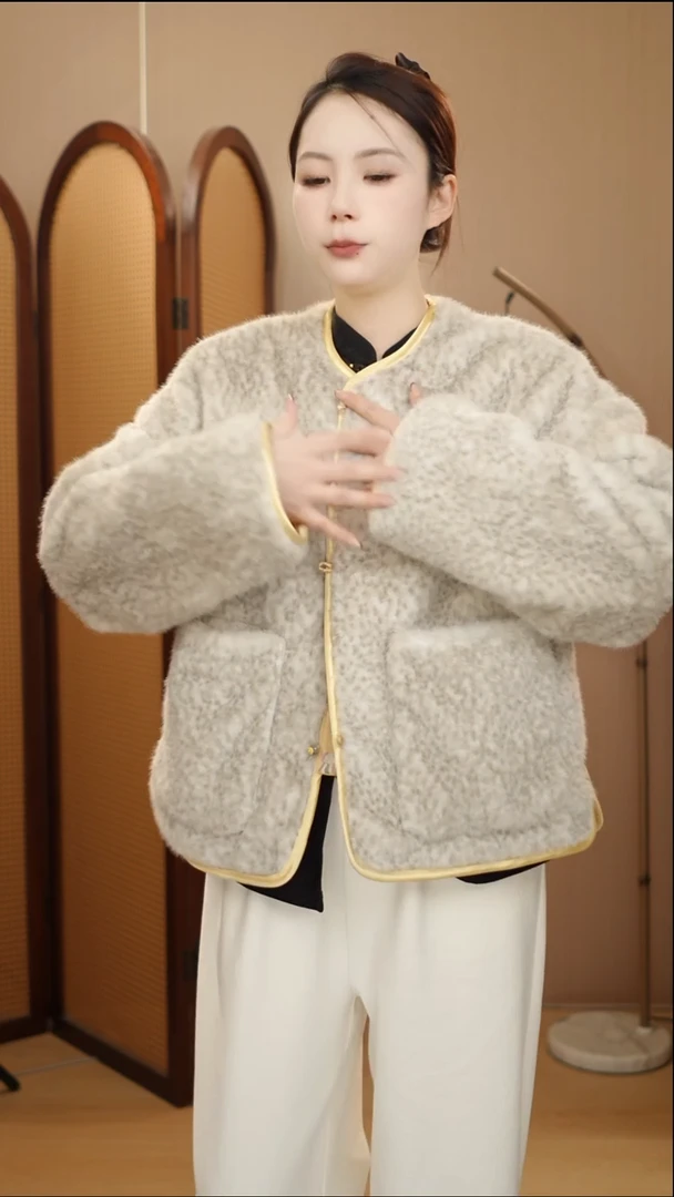 黄蝴蝶双面穿环保草草