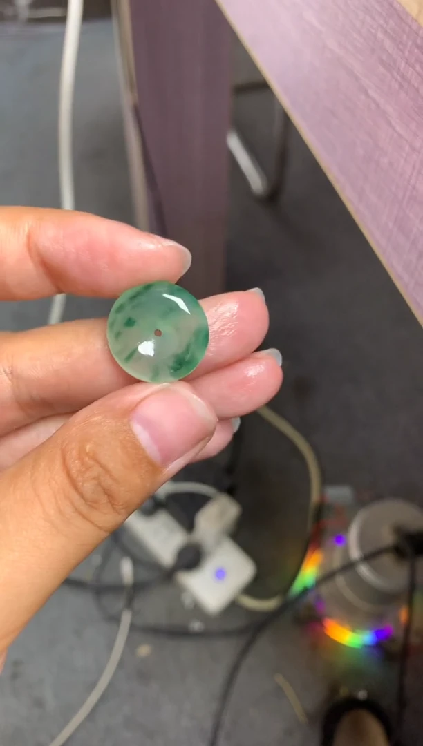 定制翡翠未镶嵌毛货