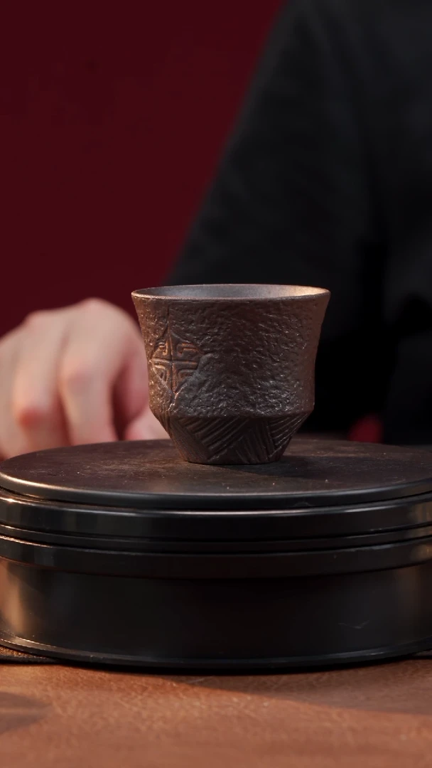铁胎金腰带茶杯---何白就是中国白---