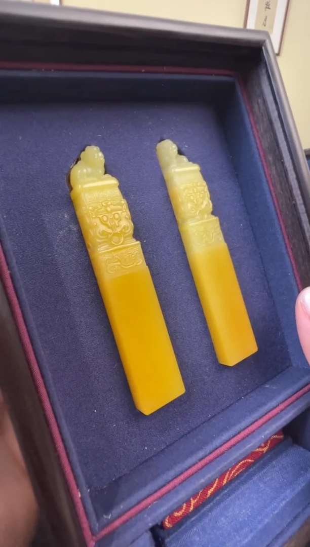 青田石脑****嘞菜花黄鼎钮对章