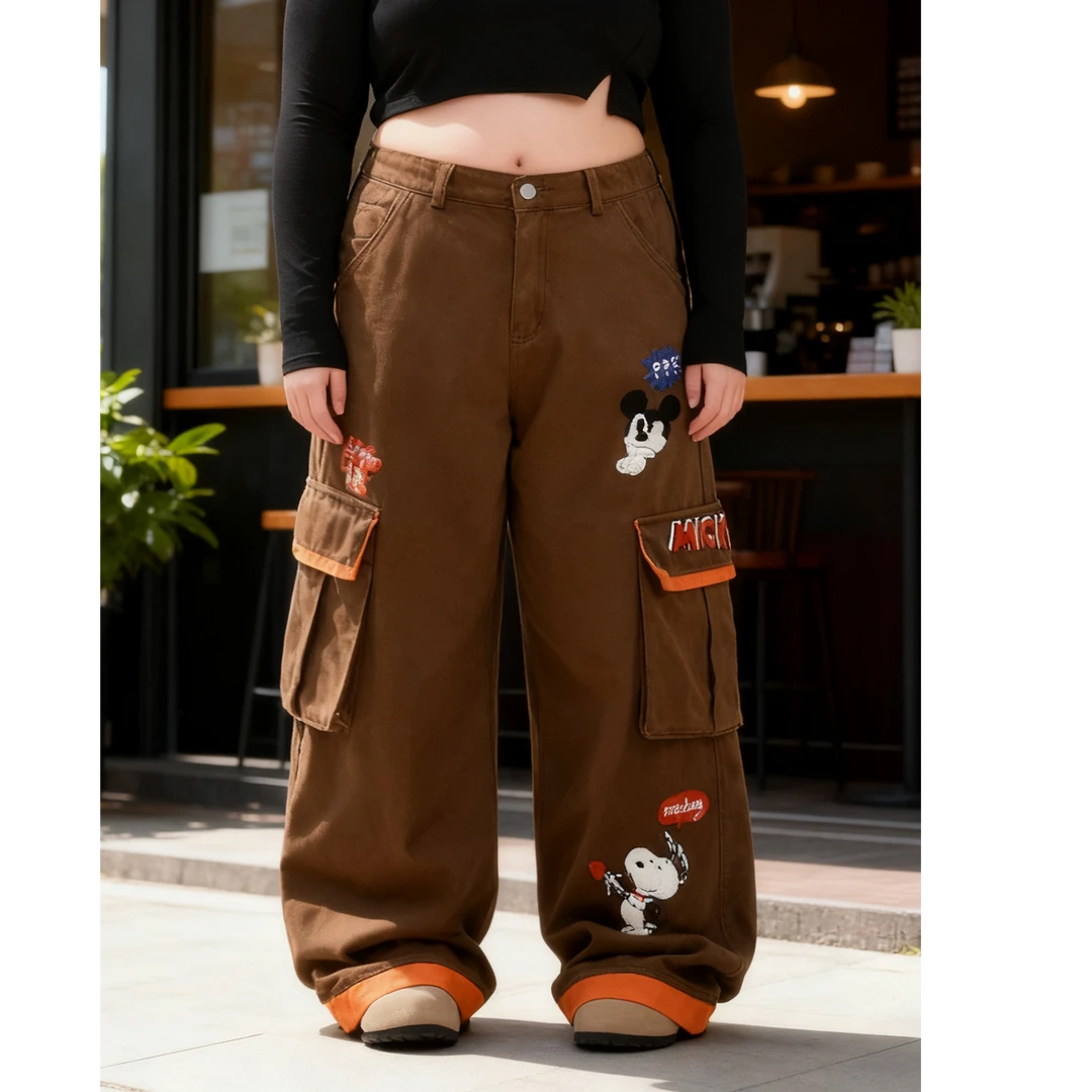 大码女装美式卡通风米奇刺绣工装牛仔裤女胖mm宽松多口袋阔腿裤子
