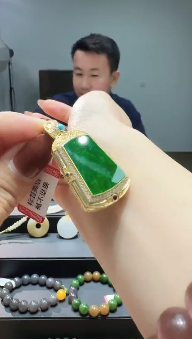 颈饰未镶嵌翡翠好***升【瑞睿珠宝】银镶翡翠绿牌