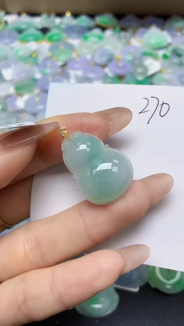 翡翠18K金镶嵌颈饰 天然缅甸翡翠A货