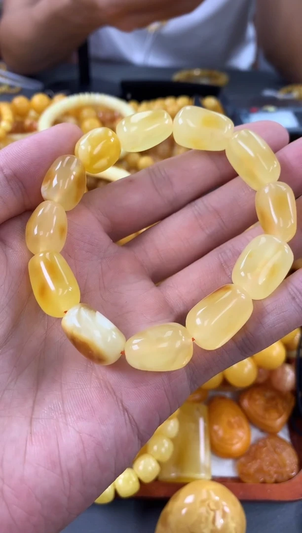 未镶嵌蜜蜡裸石手串
