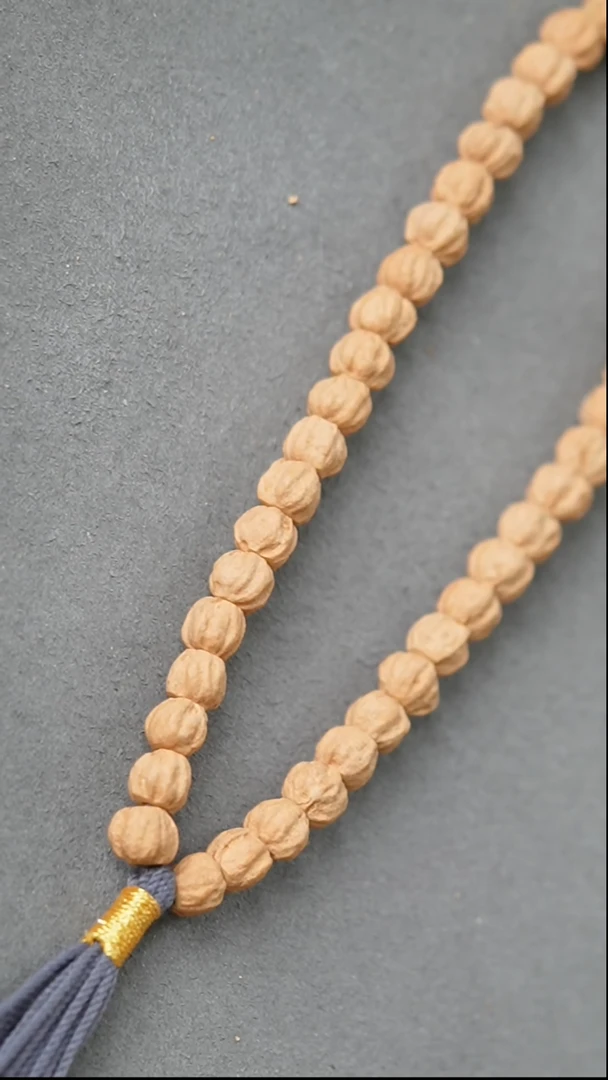 【闪购商品】柏香籽/百香籽吊坠手持