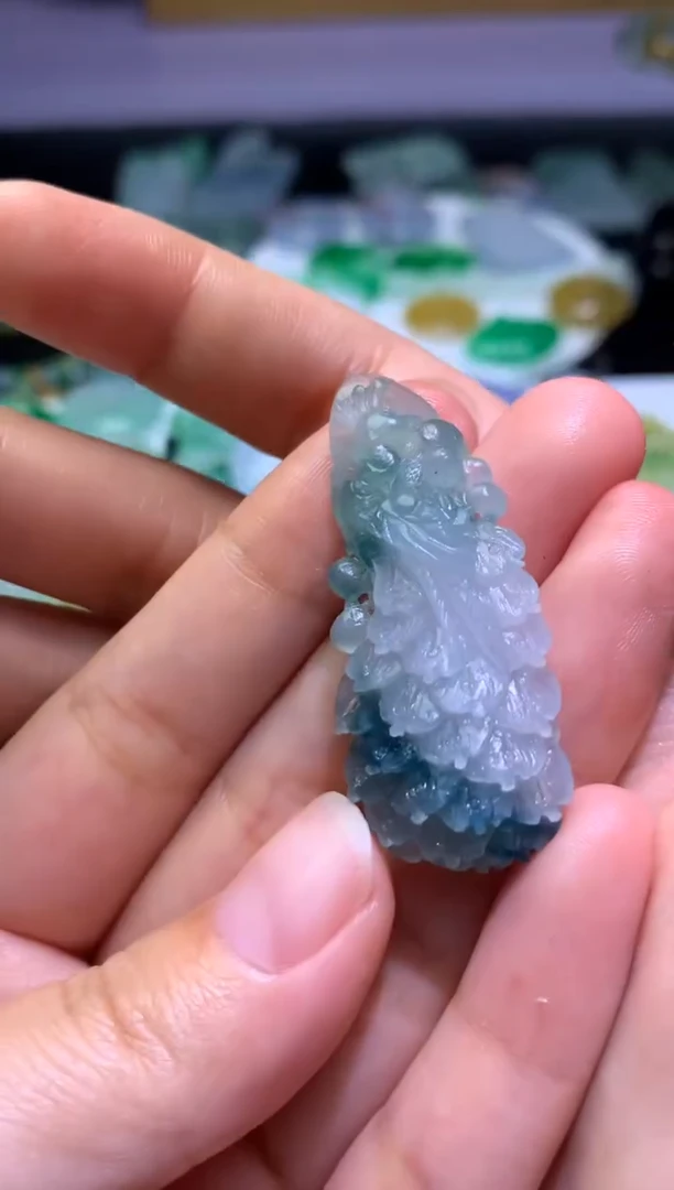未镶嵌定制翡翠毛货
