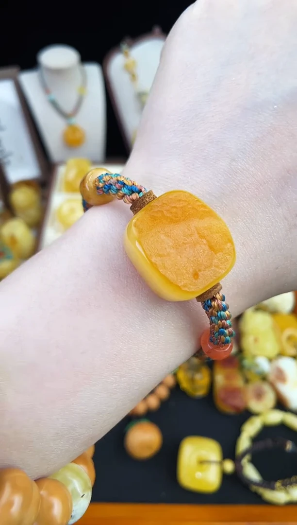 琥珀未镶嵌珠宝奇石柒月