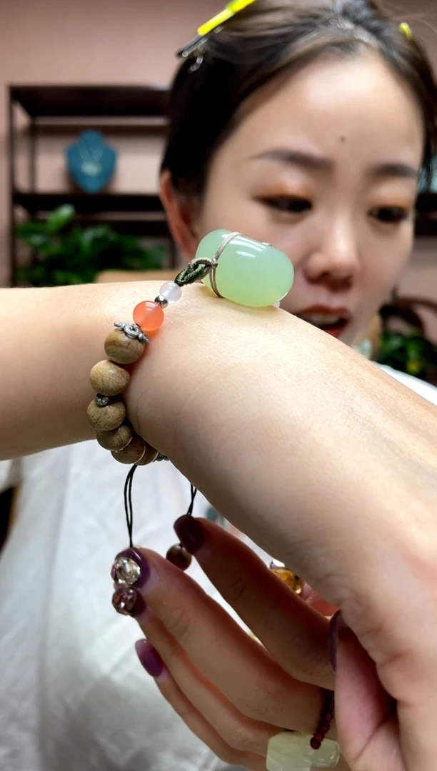 岫玉未镶嵌手牌多样性发货其中发一