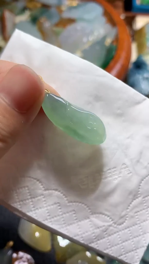 翡翠18K金镶嵌吊坠(不含链)吊坠