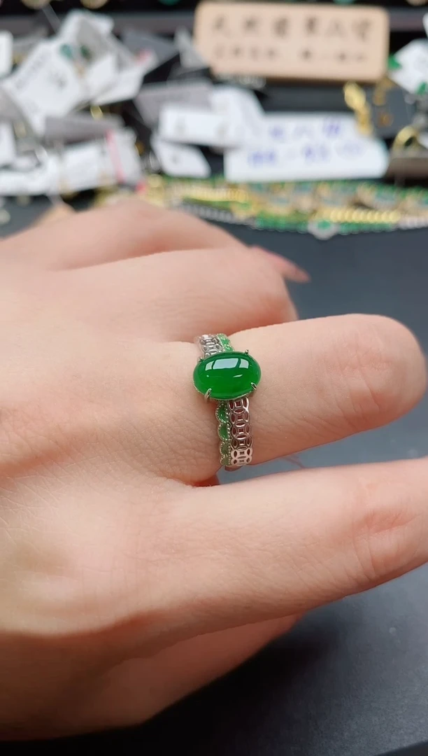 银S925镶嵌戒指翡翠1