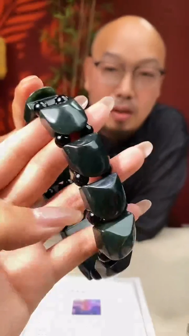 和田玉未镶嵌颈饰多样性发货 拍一发一