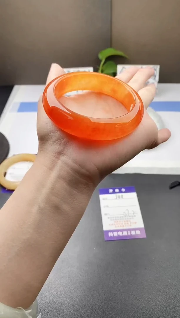 石英质玉手镯未镶嵌j48-H2多样性发货