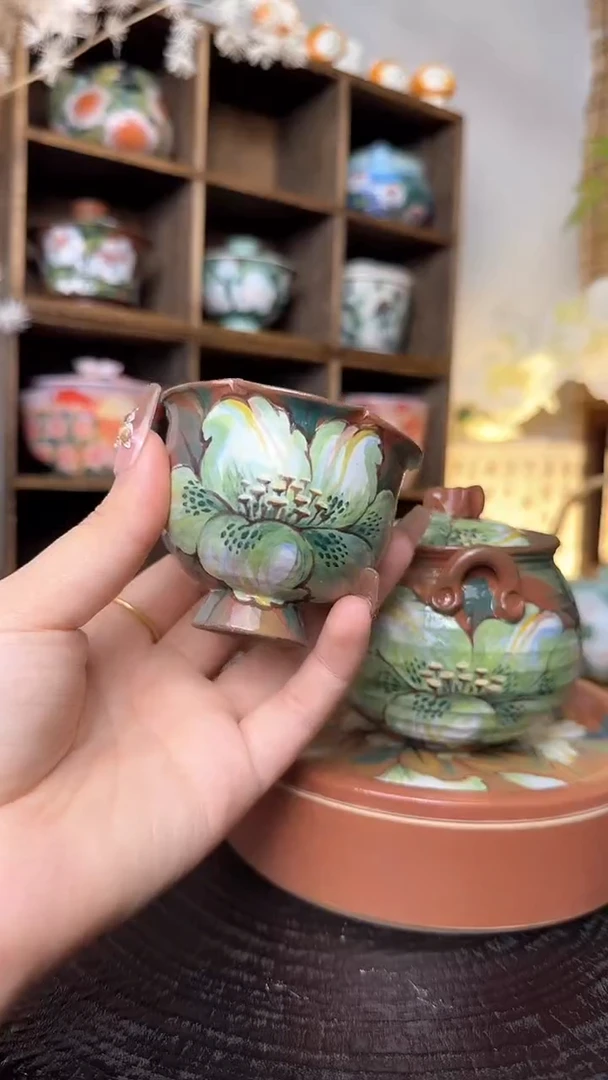 【闪购商品】石一百合花主人杯