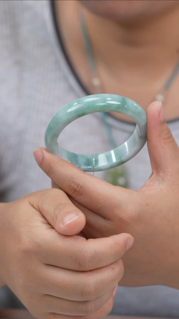 翡翠手镯未镶嵌翡翠手镯1141