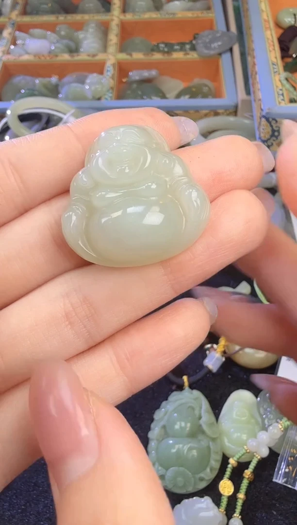 和田玉未镶嵌颈饰30佛