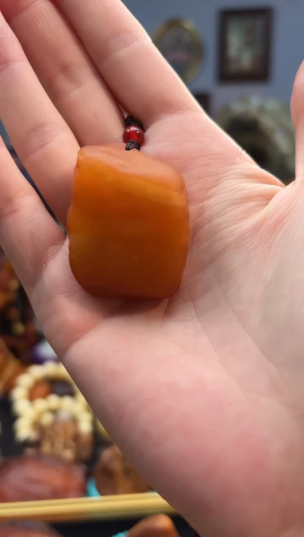 琥珀颈饰未镶嵌吊坠