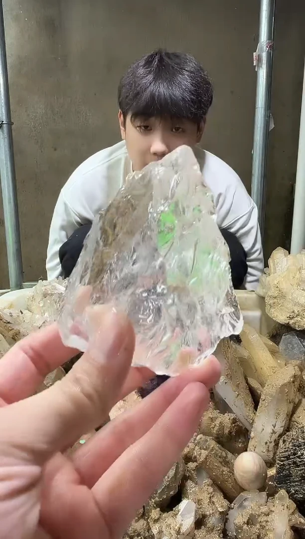未镶嵌大型摆件（非配饰）水晶白阿赛464+底座支架