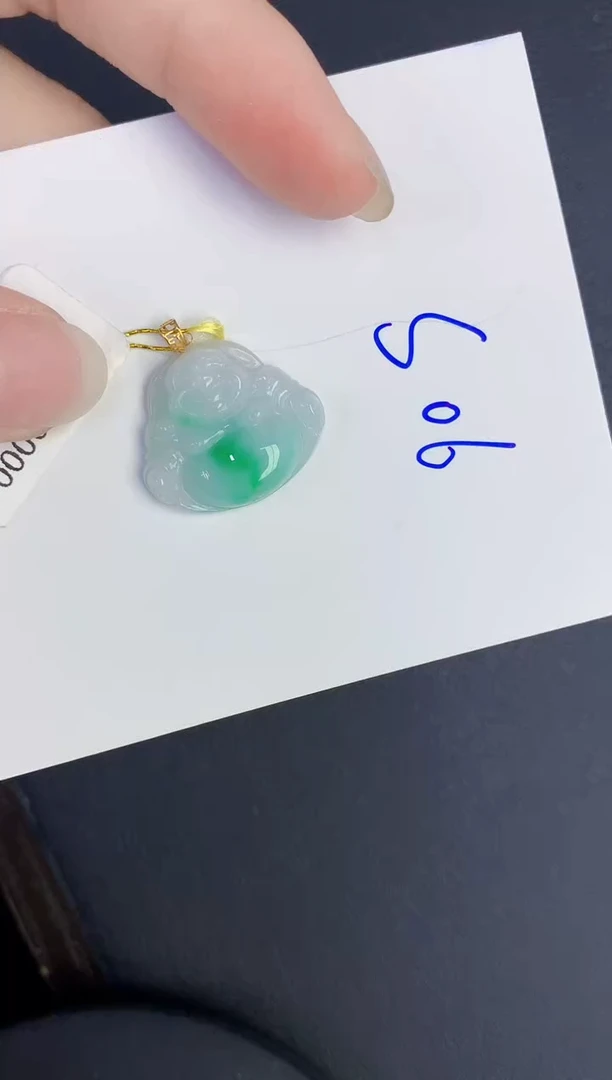 颈饰18K金镶嵌翡翠缅甸天然翡翠A货