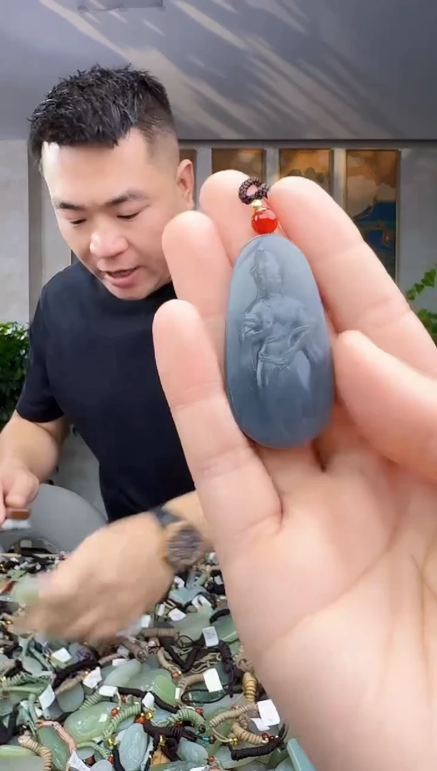 未镶嵌和田玉挂件拍一发一