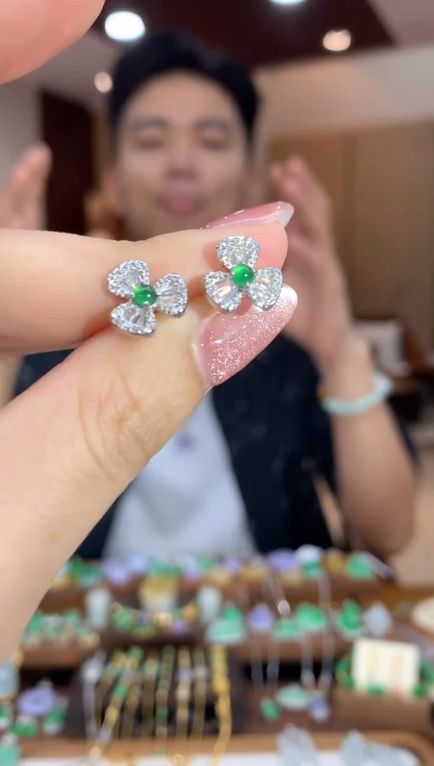 翡翠未镶嵌耳饰耳钉