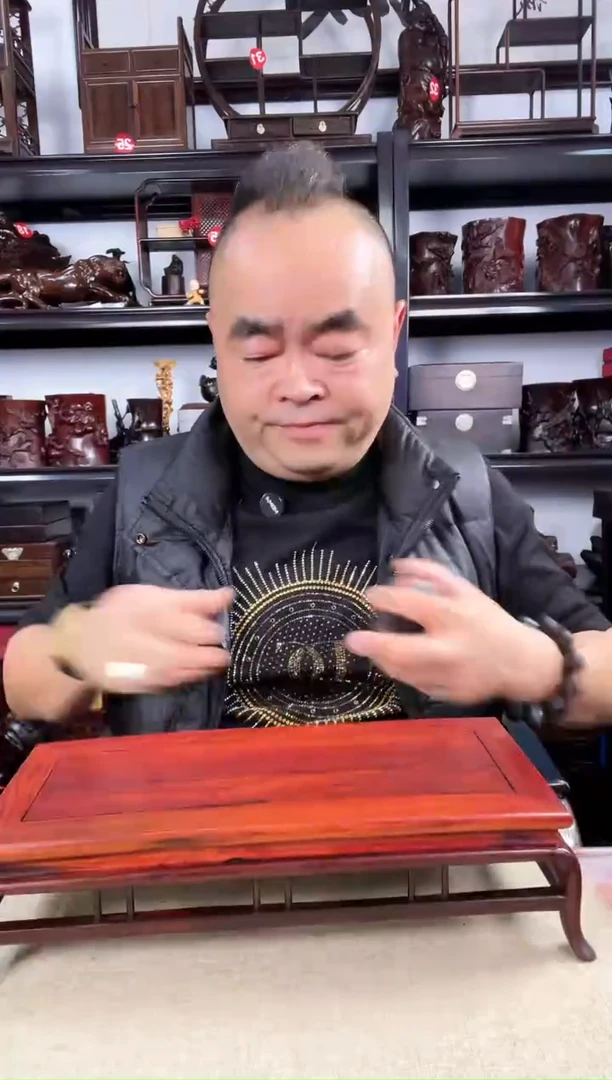 木老李红木工艺品244瑕疵