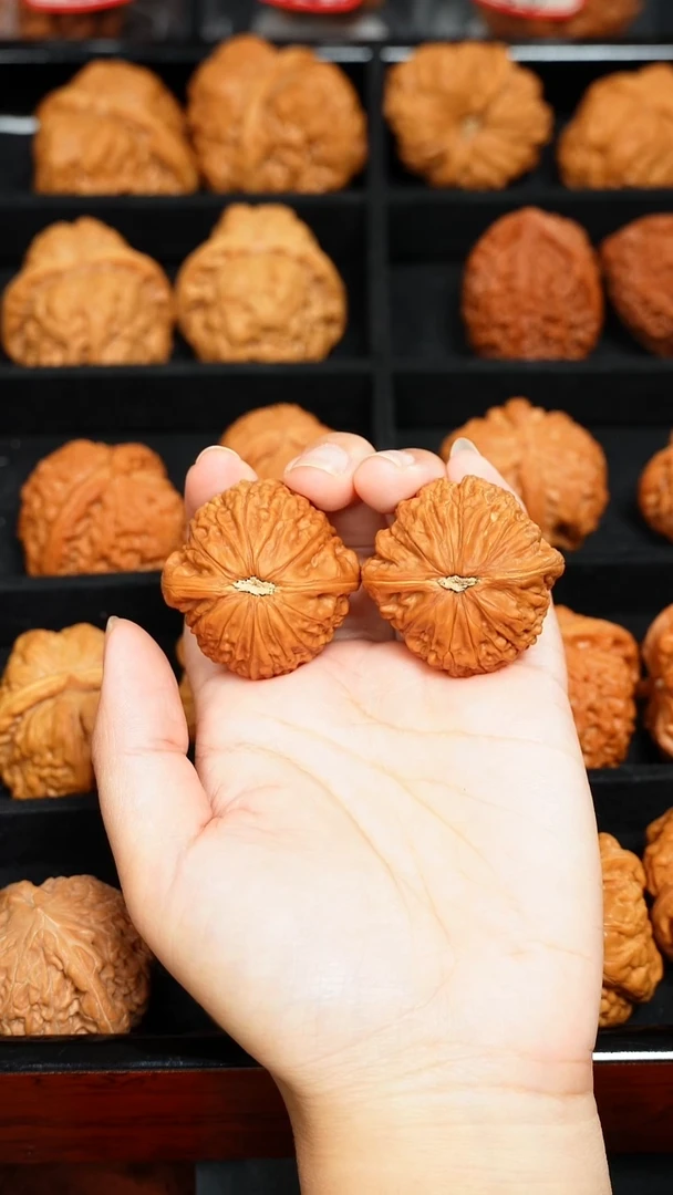 吊坠桃核39铁锤打底