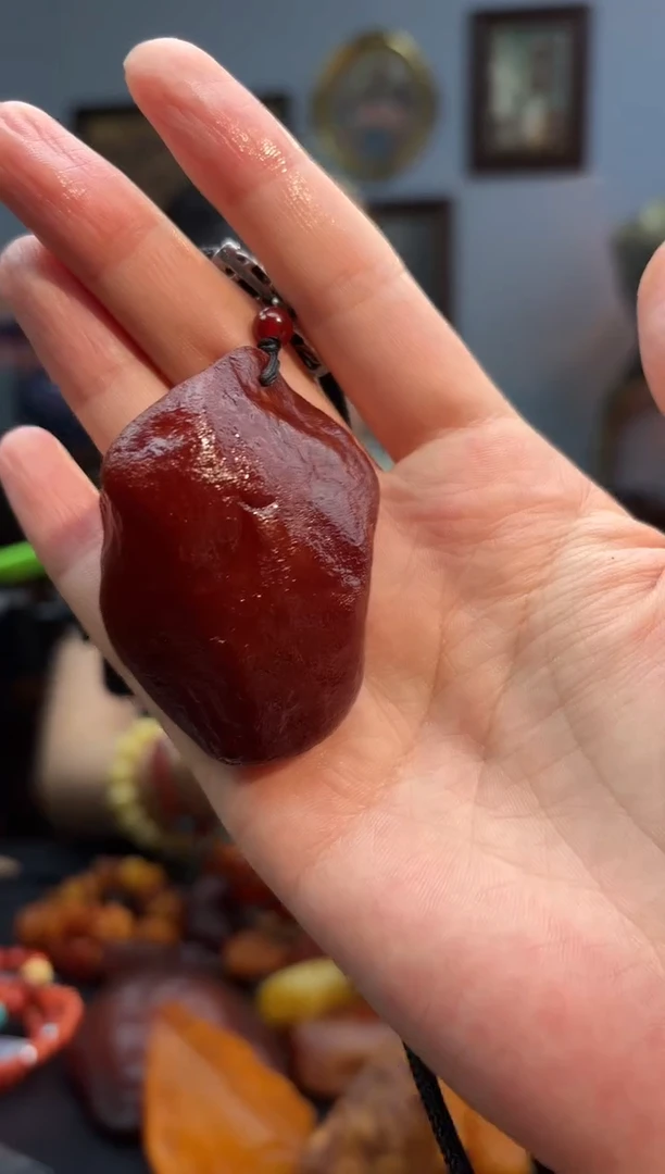 琥珀颈饰未镶嵌吊坠