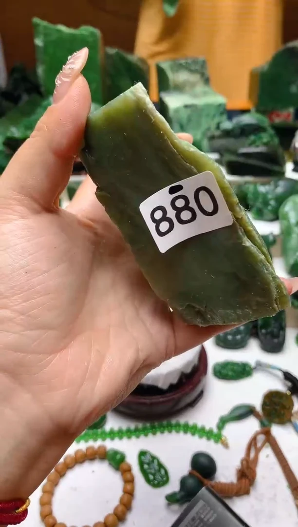 未镶嵌和田玉（碧玉）珠宝半成品1