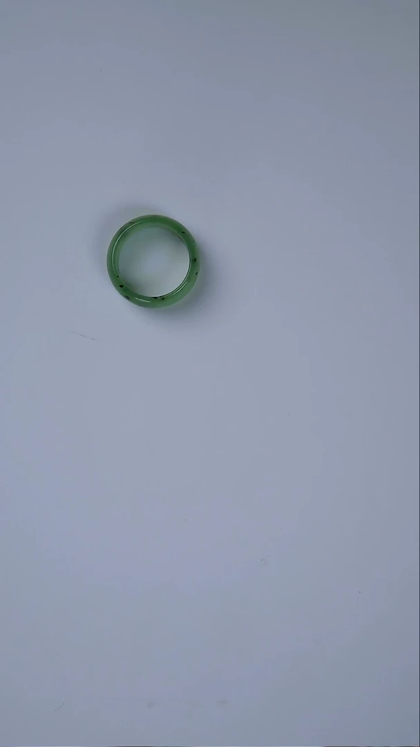 未镶嵌戒指和田玉戒指