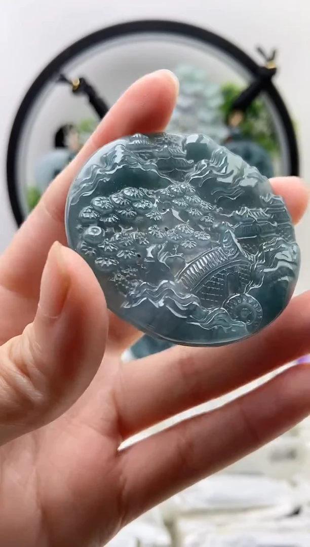 翡翠未镶嵌颈饰山水牌