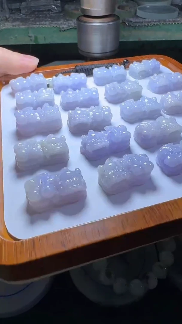 颈饰未镶嵌翡翠貔貅多样性发一件