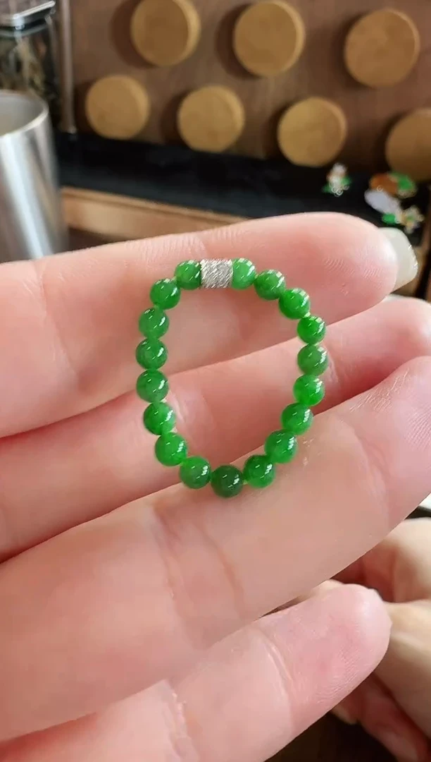 未镶嵌戒指翡翠戒指