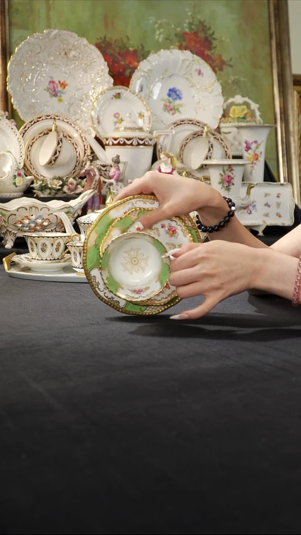 骨瓷婷婷中古器物如图所示139
