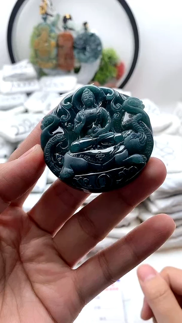 【闪购商品】翡翠颈饰未镶嵌普贤